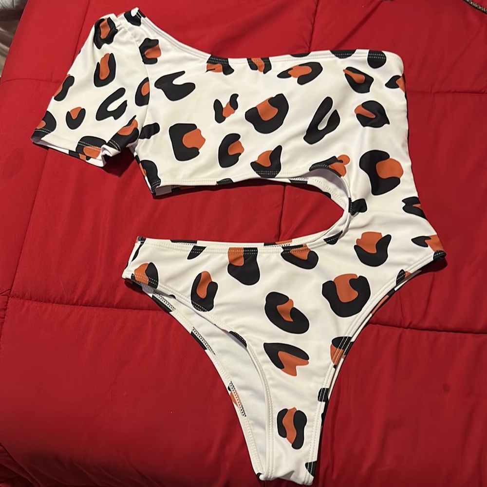 SHEIN One Piece